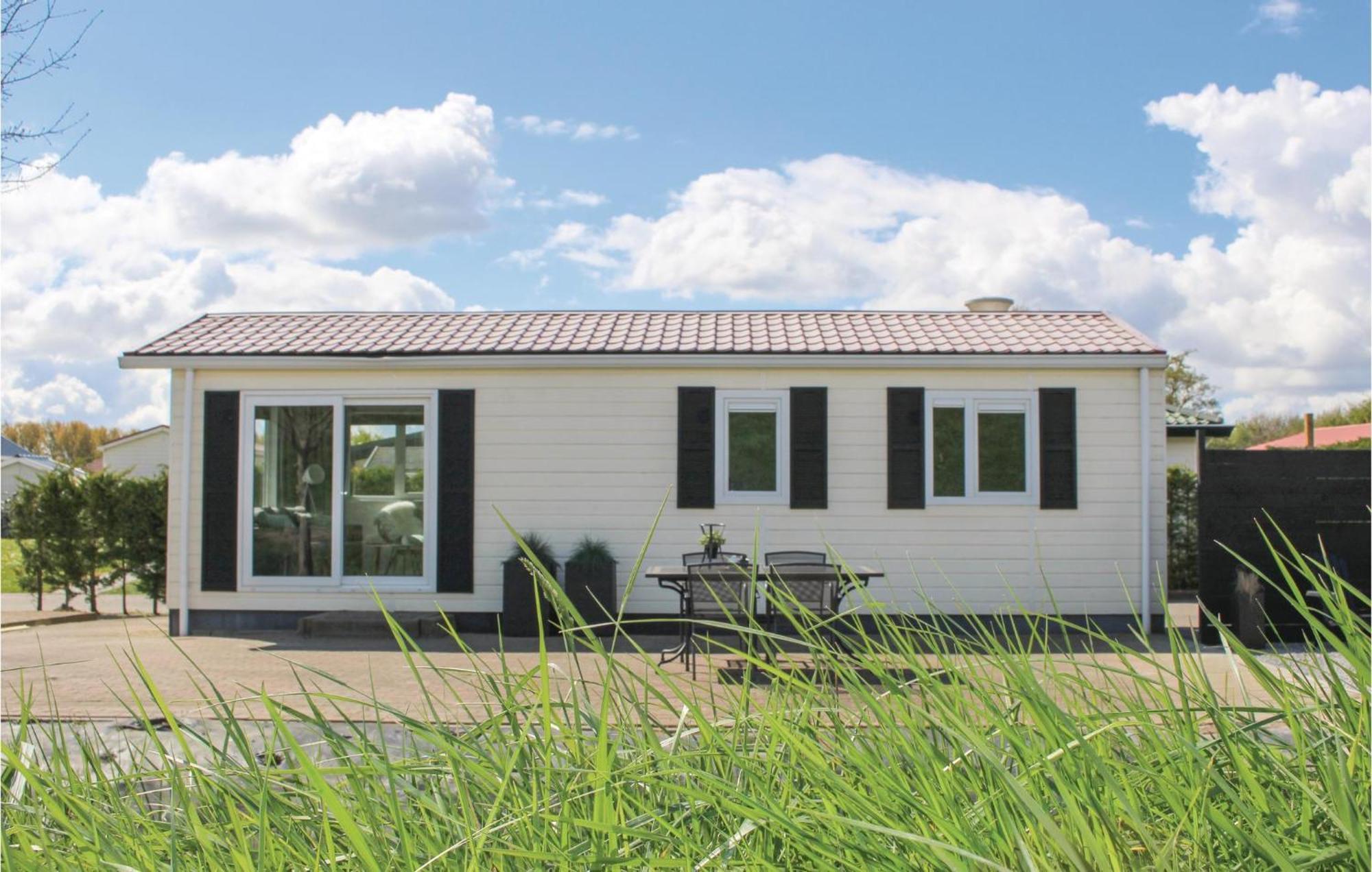 Beautiful Home In Sint-Annaland With Kitchen Exteriér fotografie